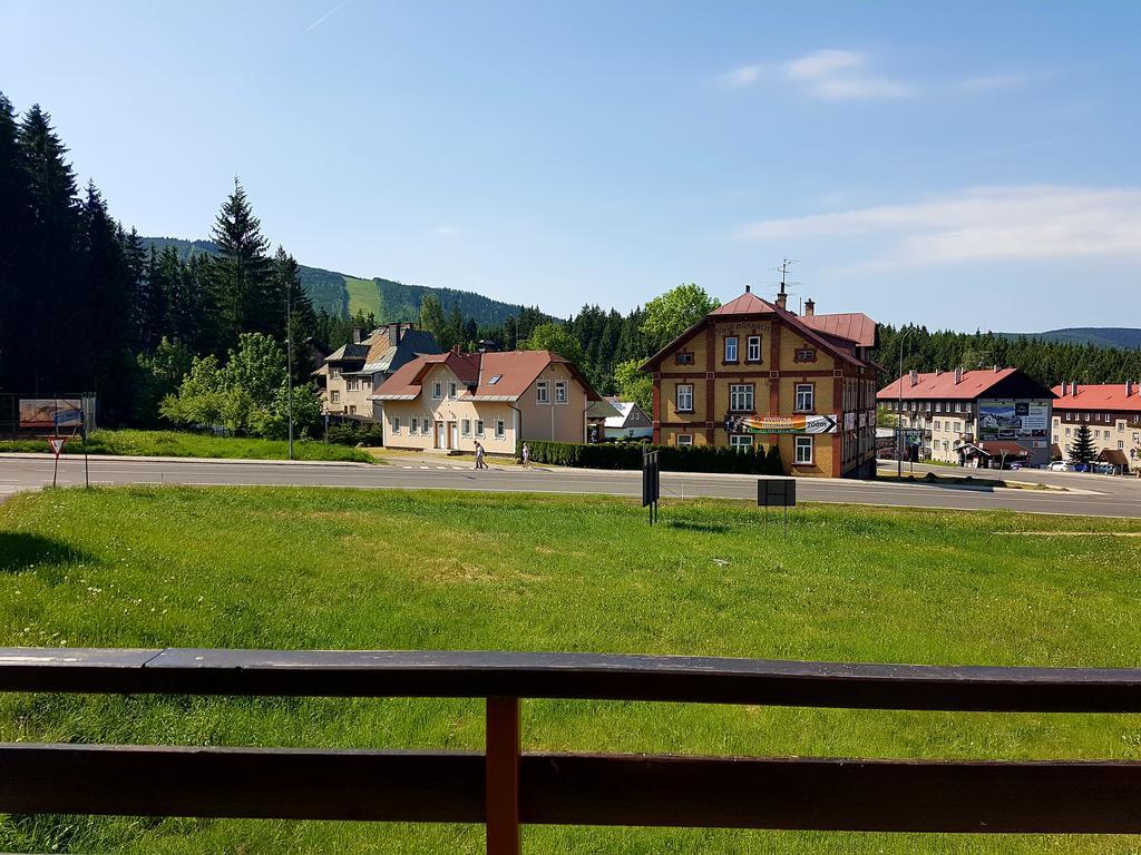Apartman Karolina Harrachov Zewnętrze zdjęcie